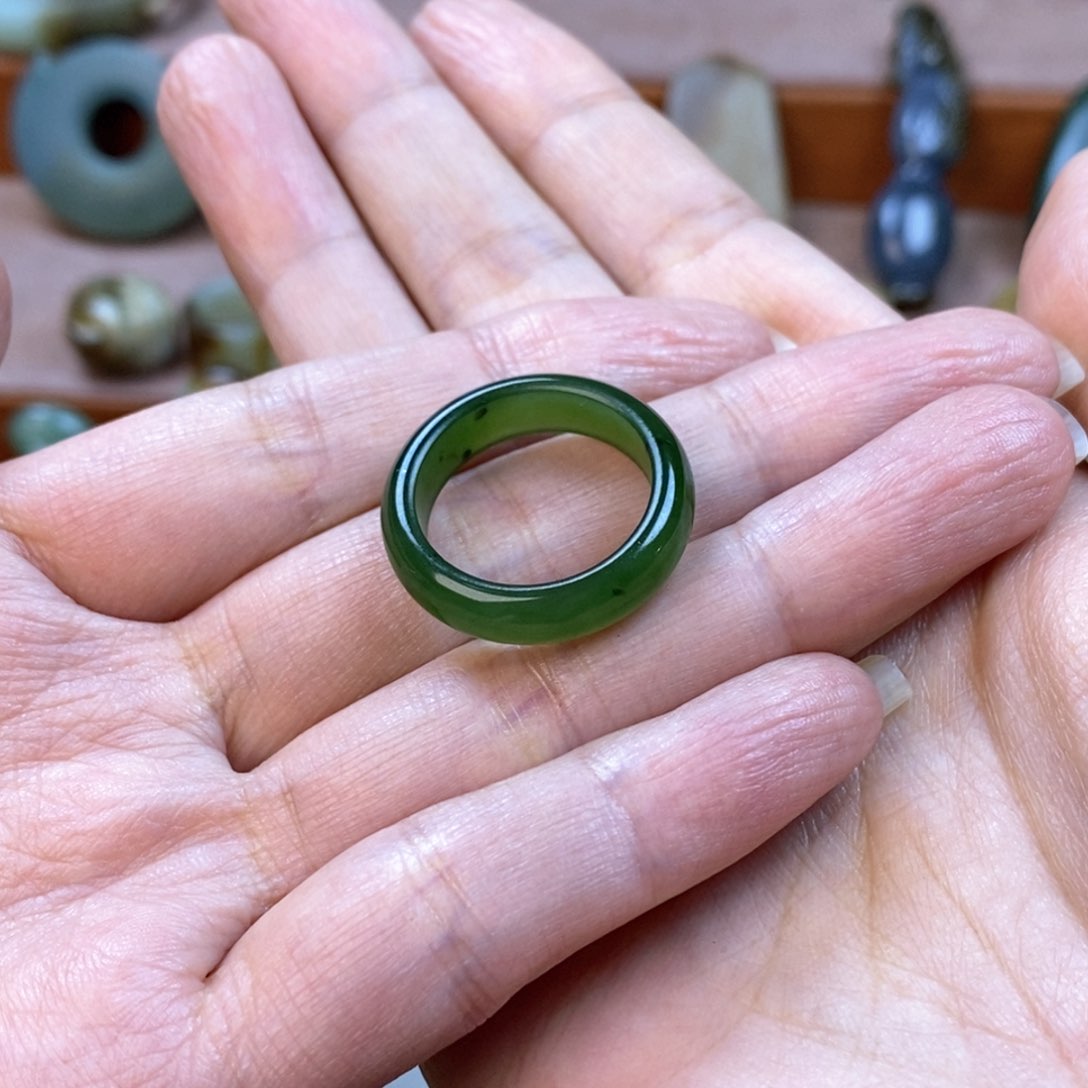 和田玉（碧玉）戒指未镶嵌明**千