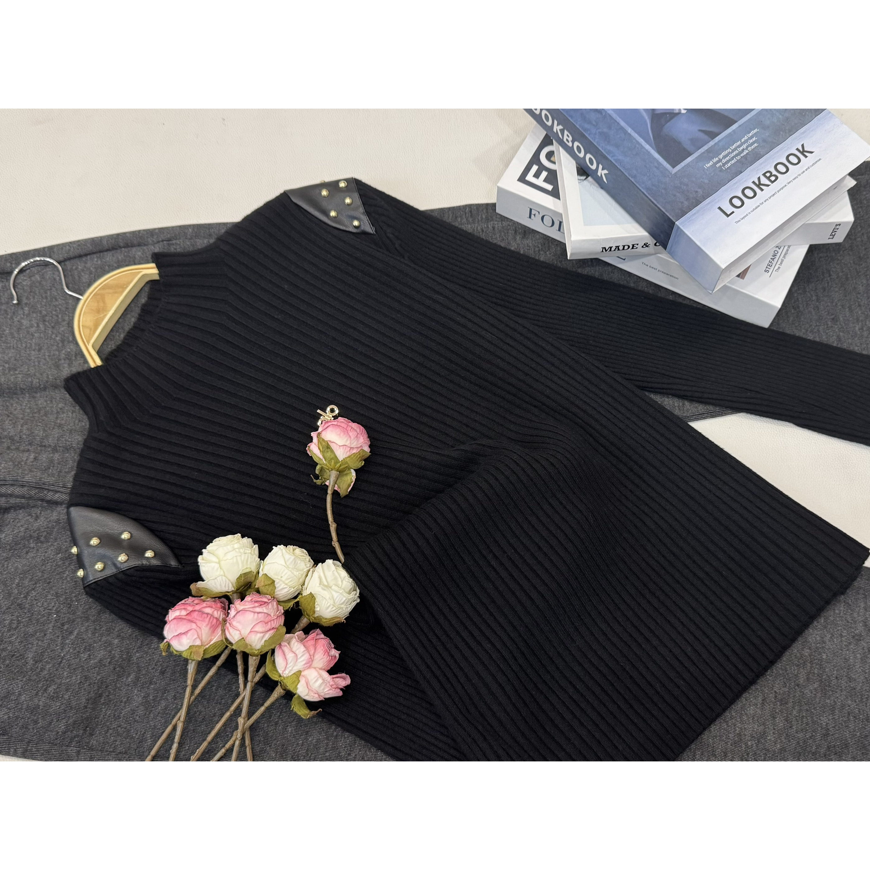 【黑色竖坑条套头】早秋新款时尚长袖针织上衣QC5648