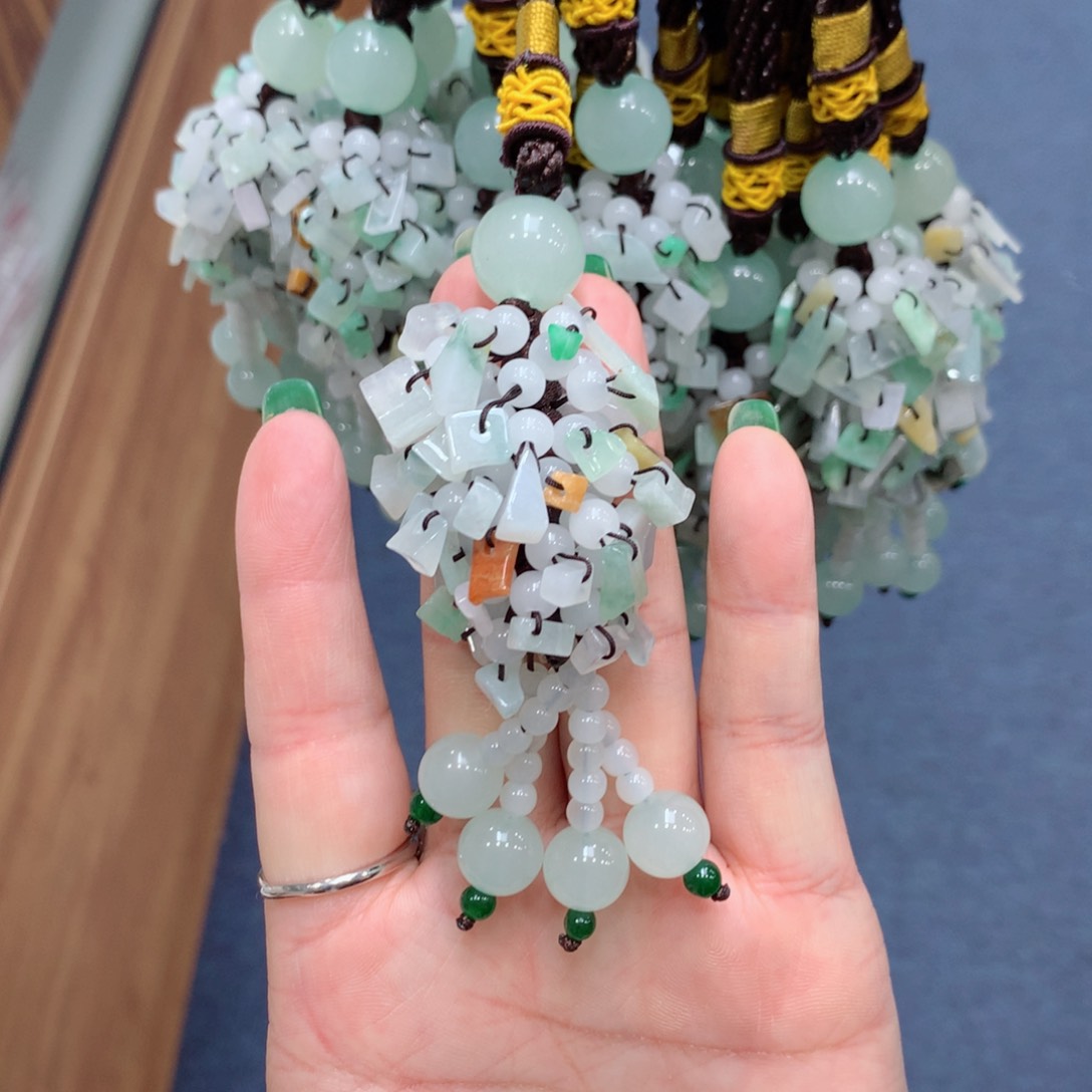 颈饰未镶嵌翡翠买断