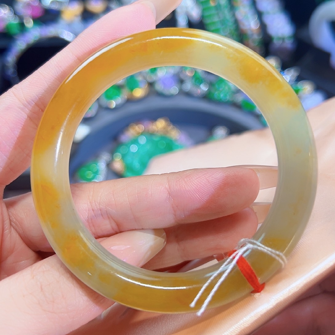 翡翠手镯未镶嵌签收后24小时鉴赏期