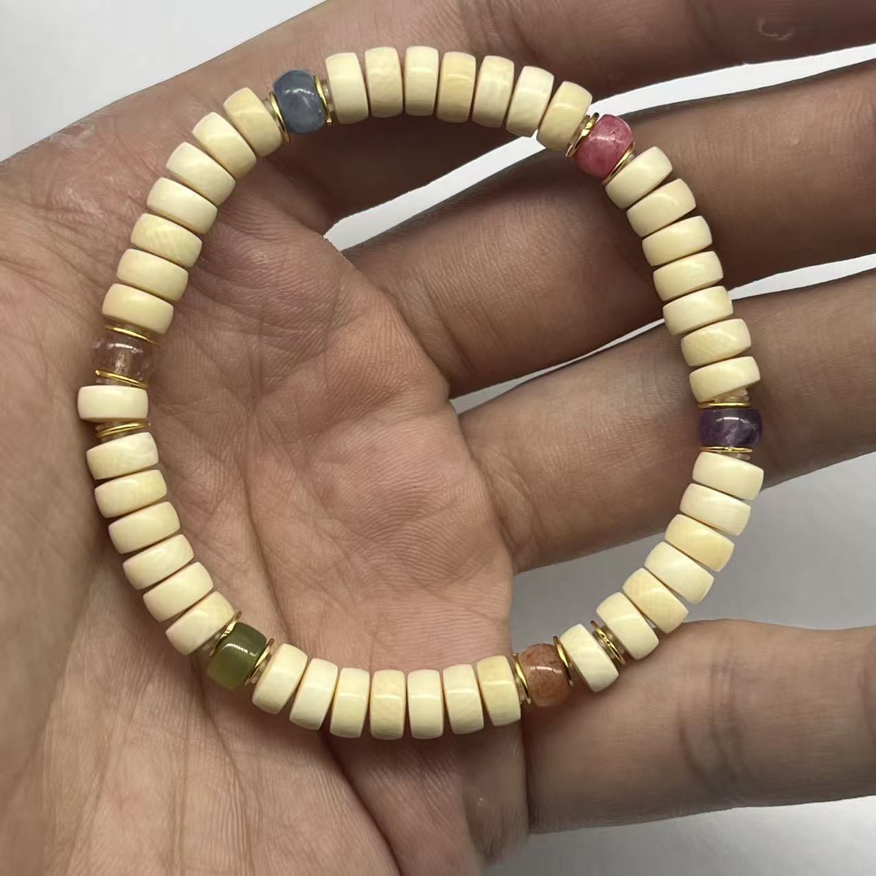 A5 猛犸牙药片珠卡3*6单圈全品冰料 427（配A5礼盒套装）