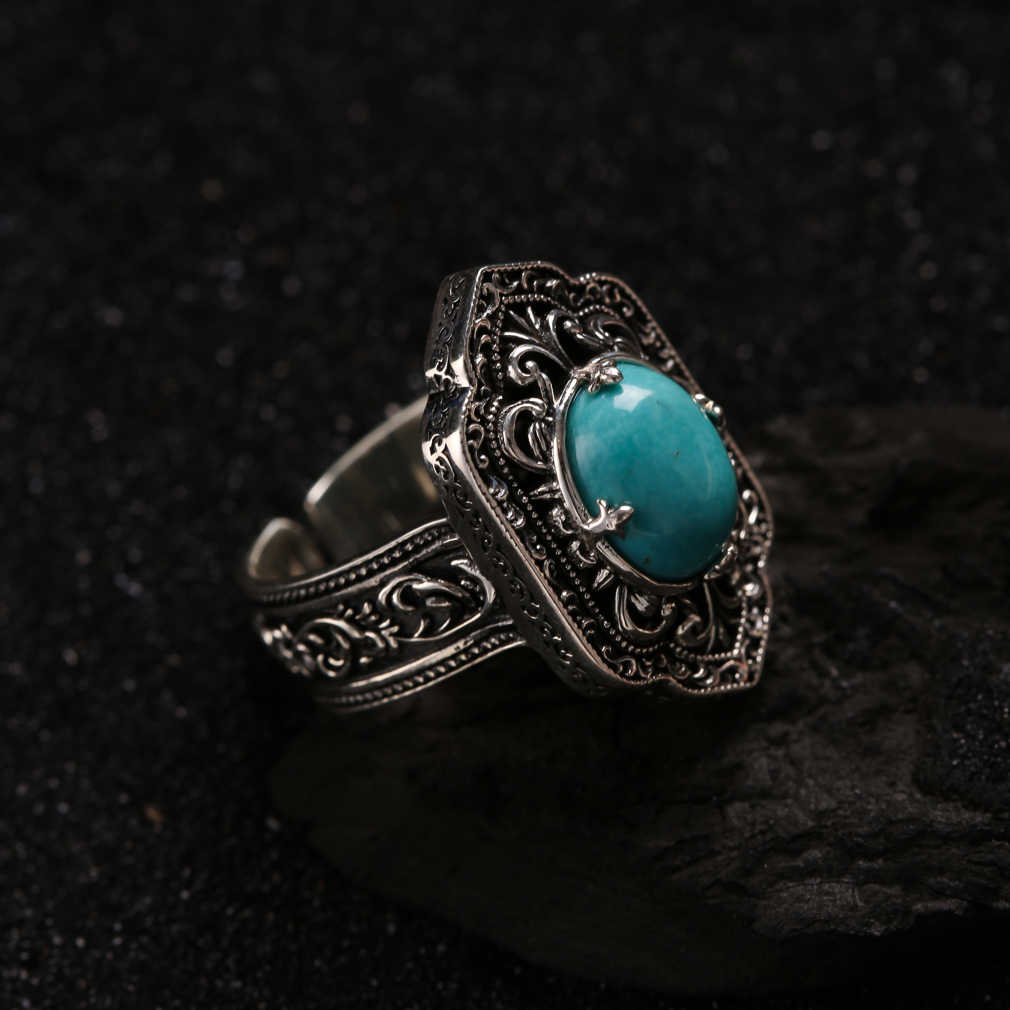 925银戒指 大头姐 J13161 蛋形绿珠珠唐草纹盾牌戒指