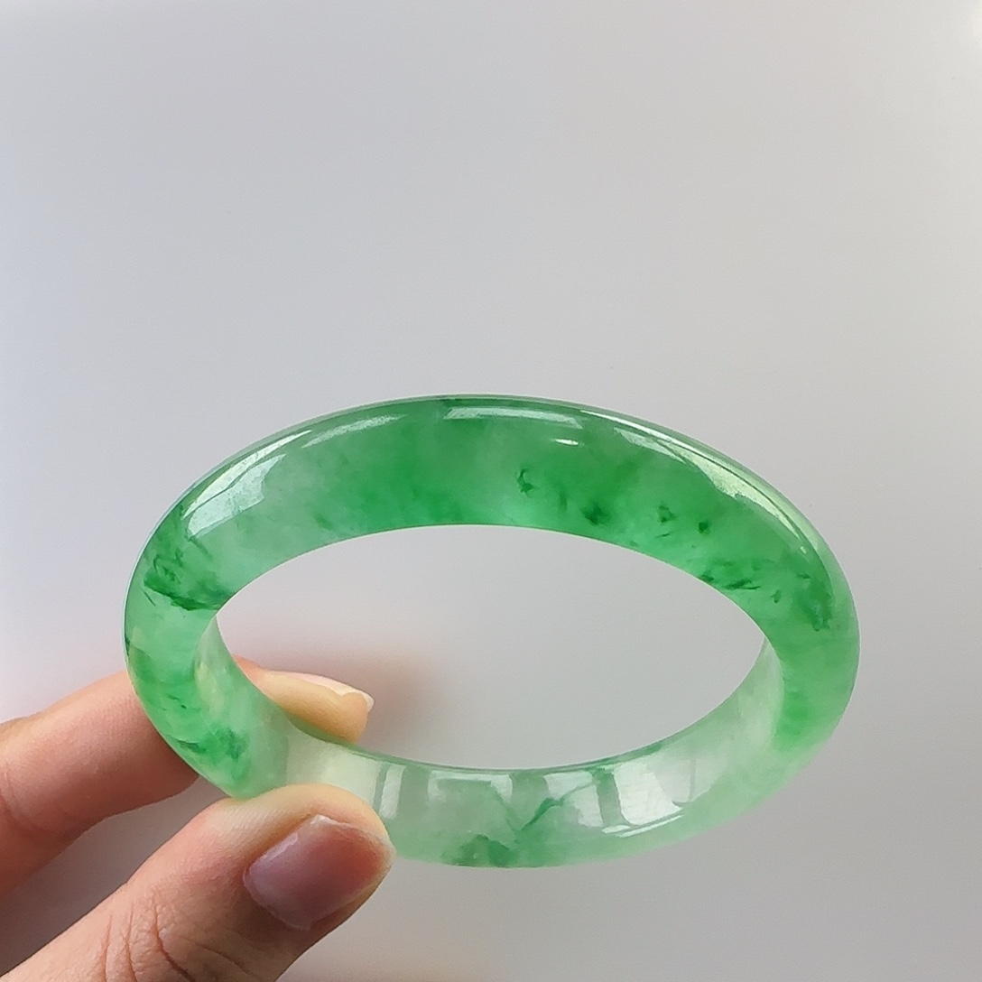 美***天非金属冰透绿底灵动飘花