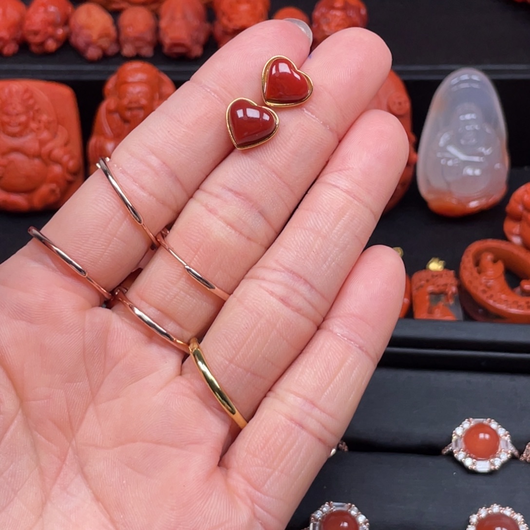 南红玛瑙未镶嵌瓦西牛血火焰纹戒指