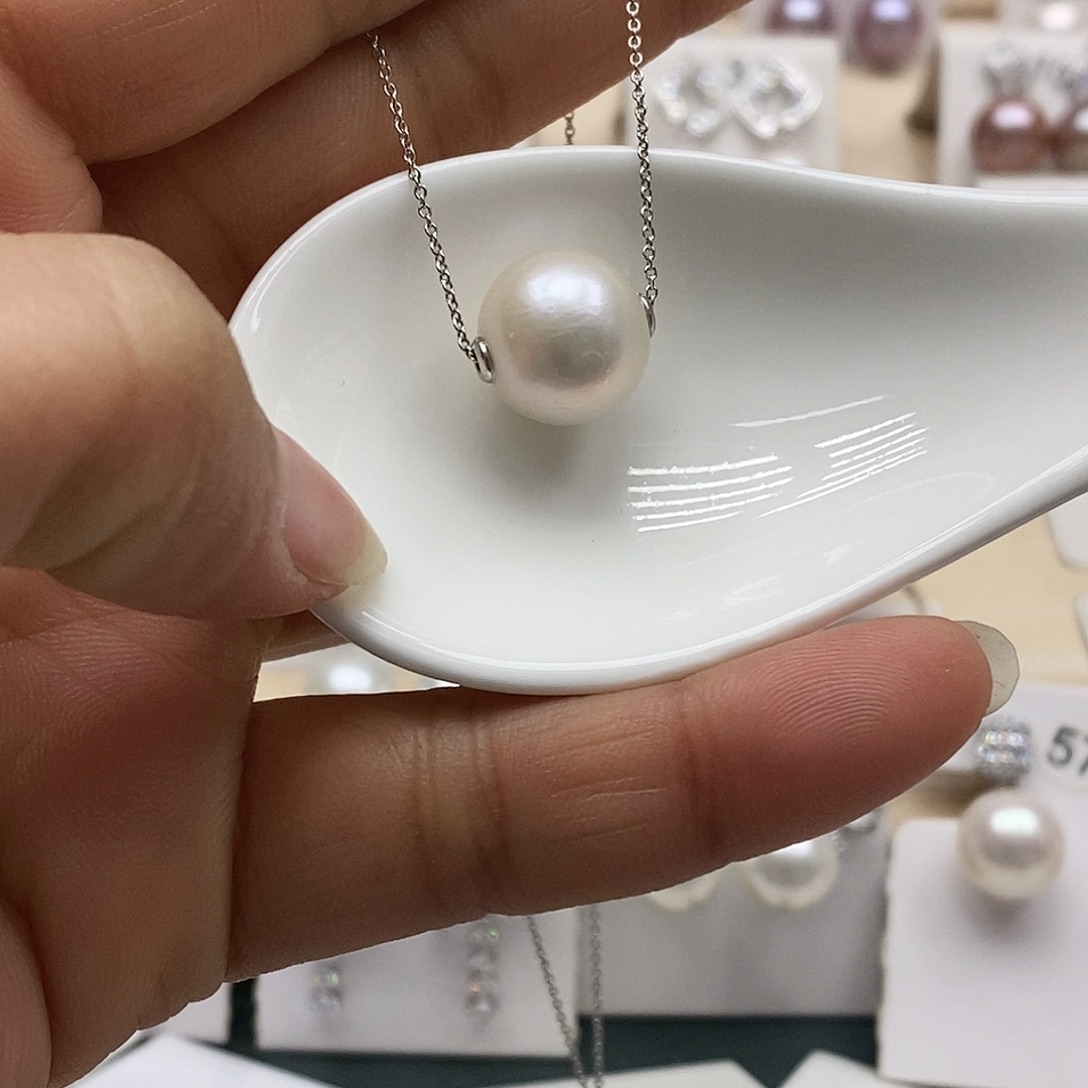 颈饰银S925镶嵌淡水珍珠
