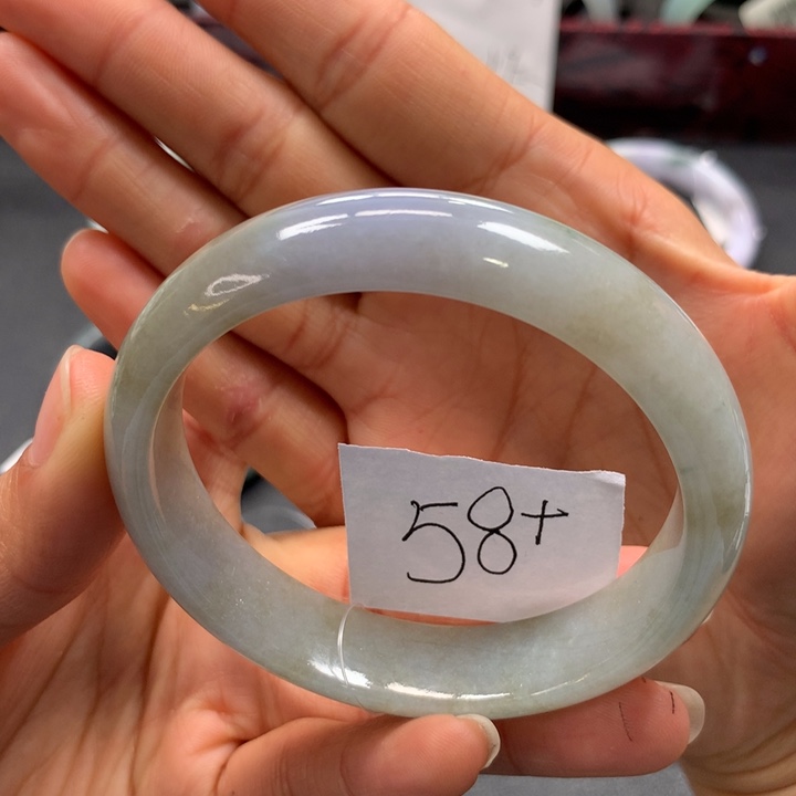 未镶嵌手镯翡翠手镯