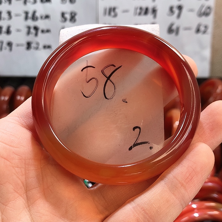 玛瑙/玉髓手镯未镶嵌