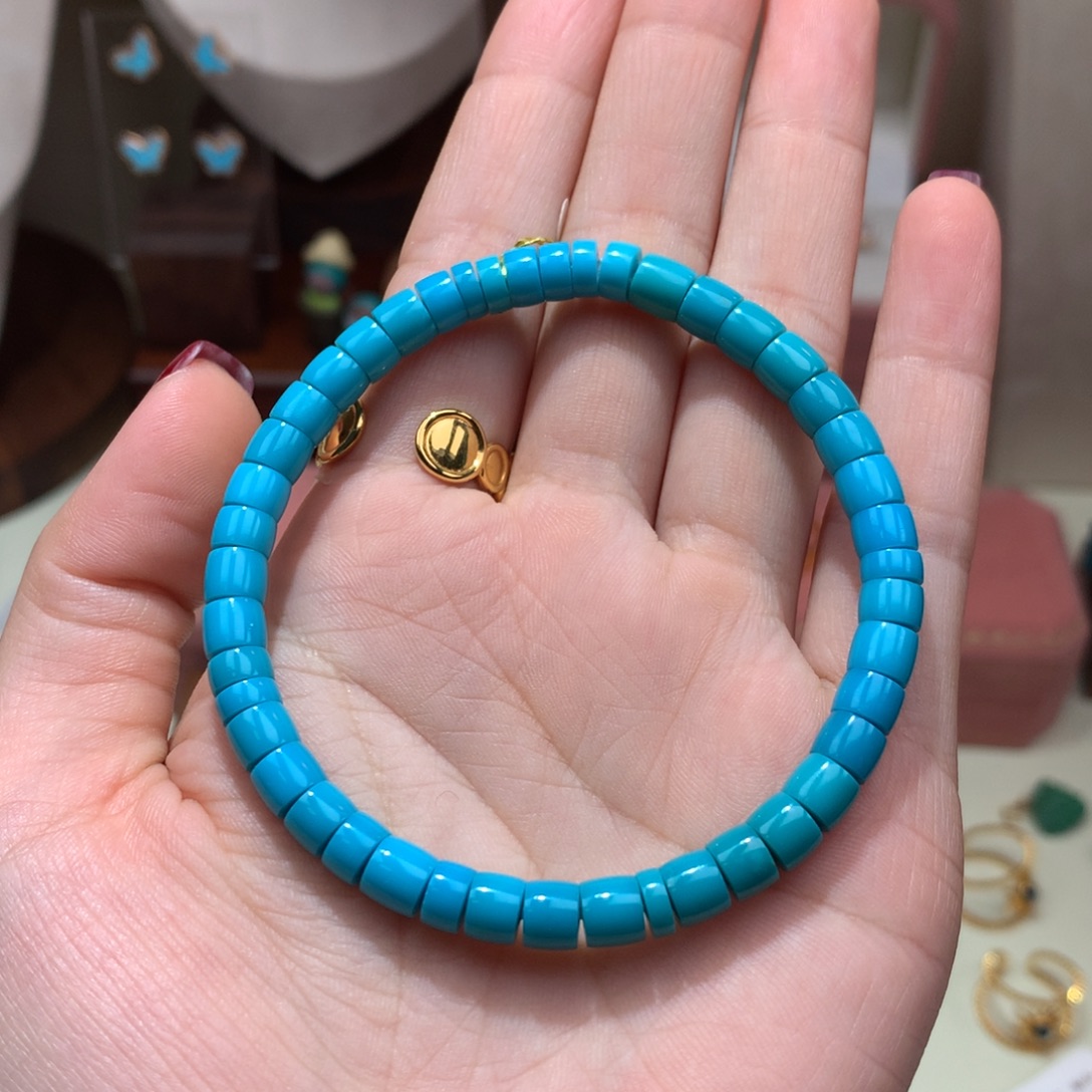 无***哥绿松石未镶嵌珠宝奇石