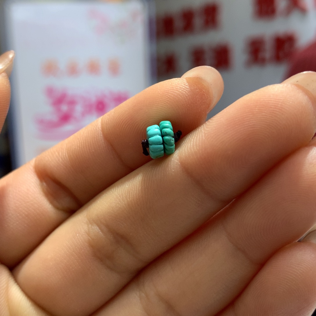 绿松石配饰未镶嵌