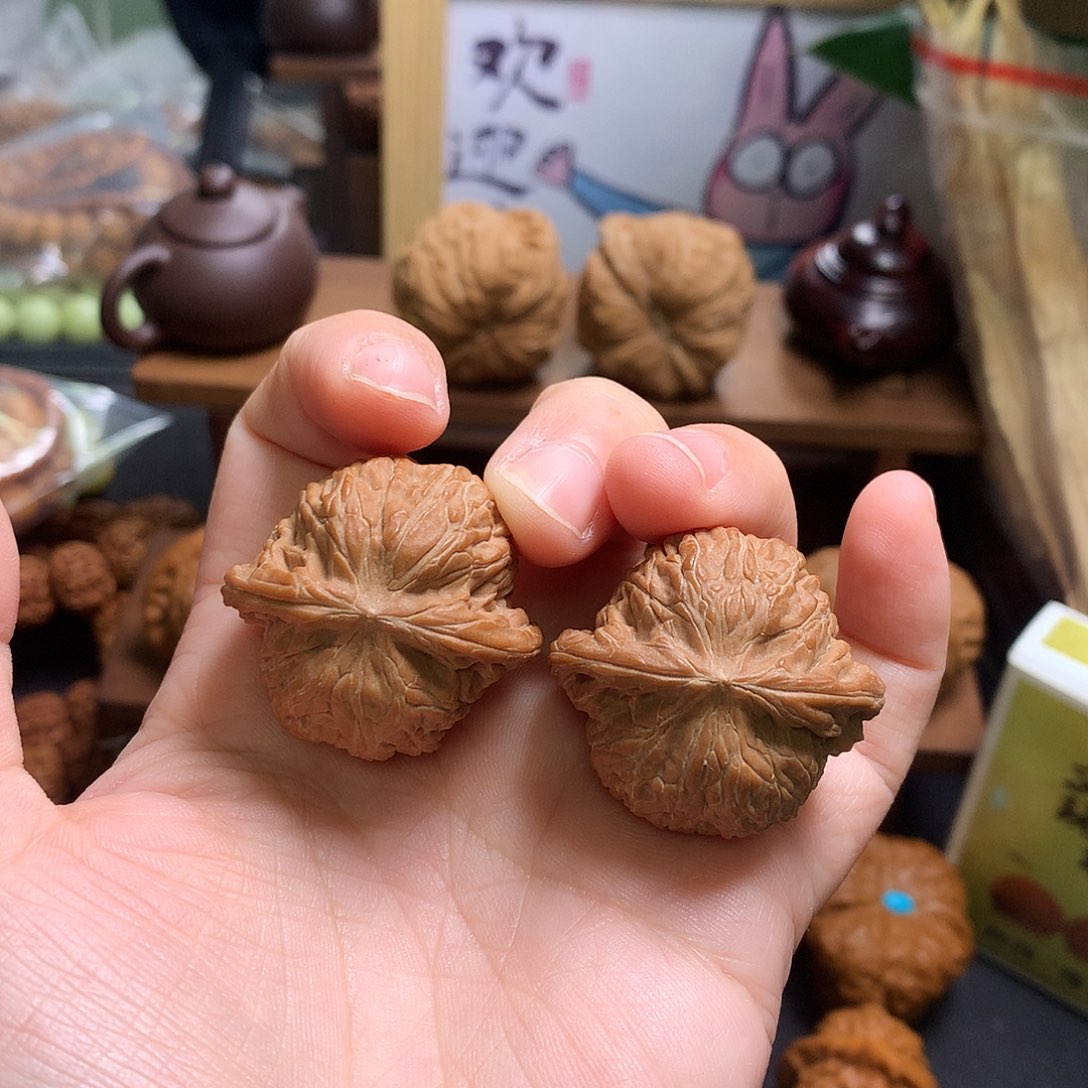 文玩核桃吊坠山地磨盘34