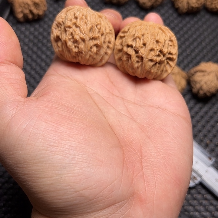 文玩核桃吊坠磨盘