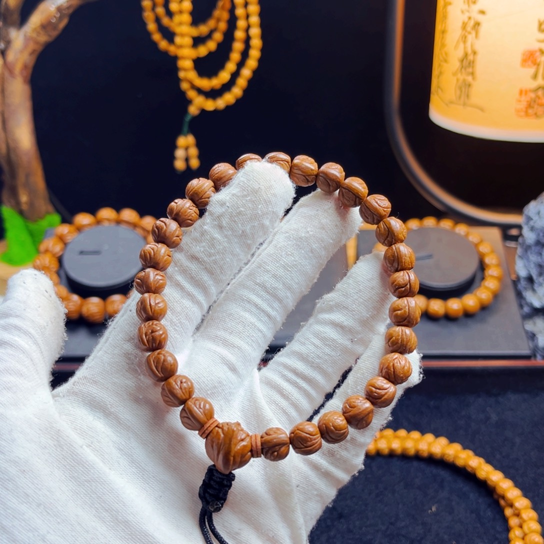 云***衣吊坠桃核野生桃核