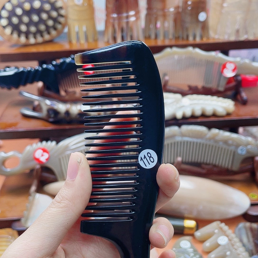 纯手工制作牛角梳118