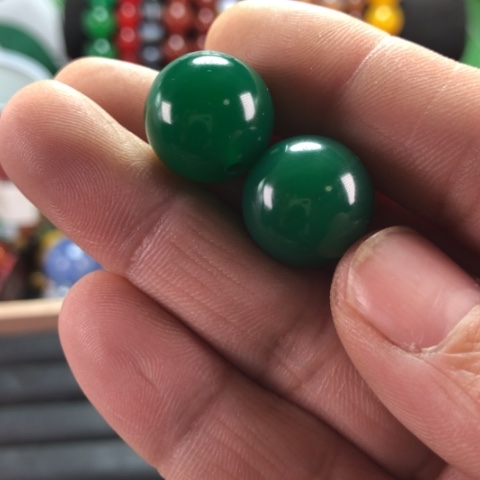 未镶嵌颈饰玛瑙/玉髓肆*.