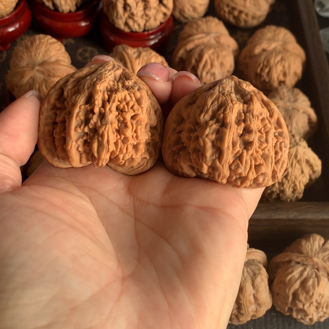 文玩核桃吊坠蓟县虎头王2880