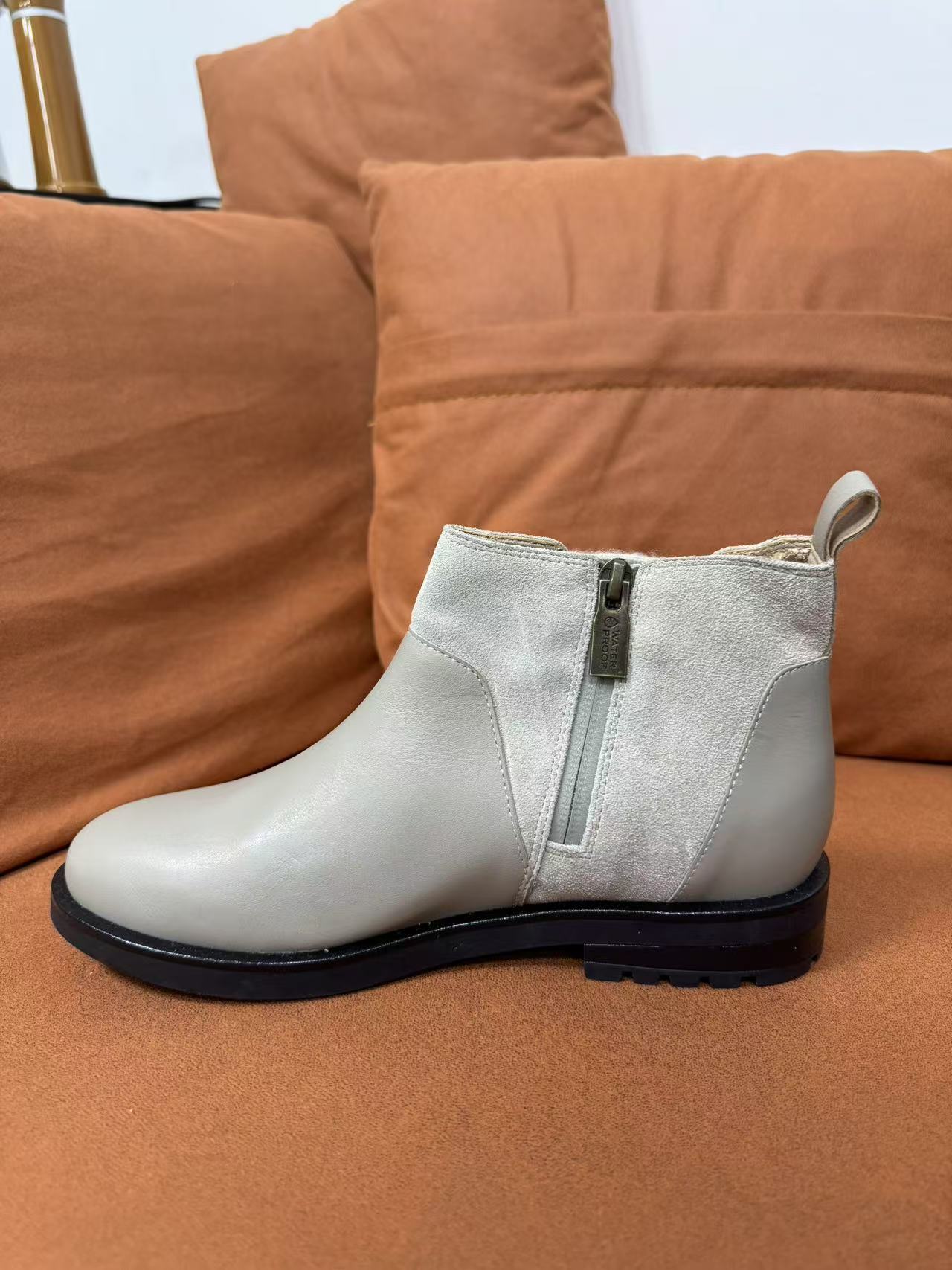 四叶草女鞋休闲鞋板鞋时尚百搭真皮厚底平底秋季韩版