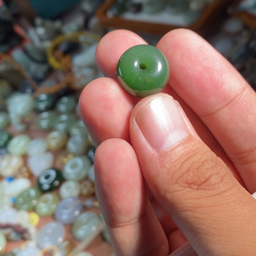 和田玉未镶嵌吊坠(不含链)