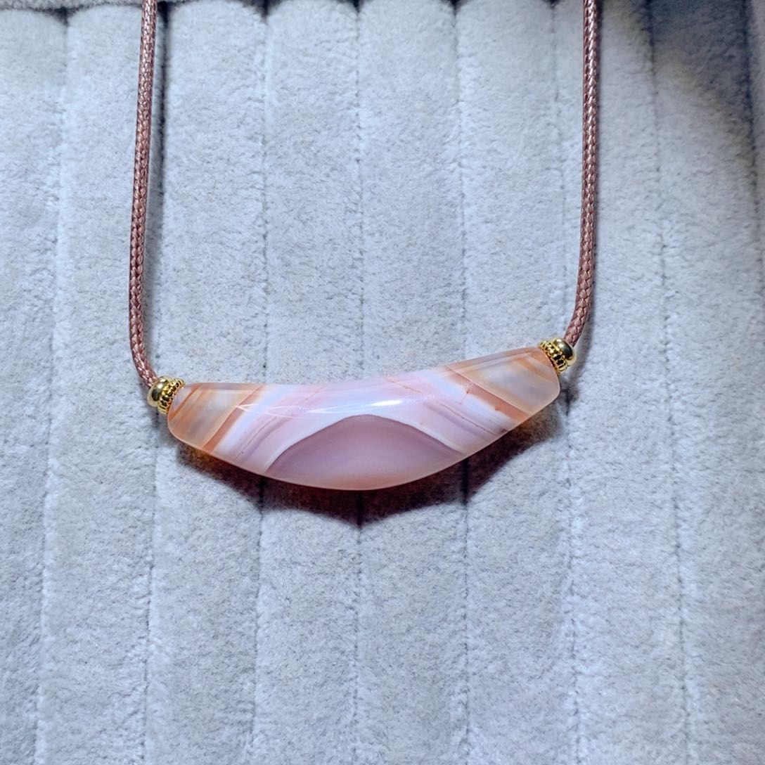 你***奇玛瑙/玉髓颈饰未镶嵌