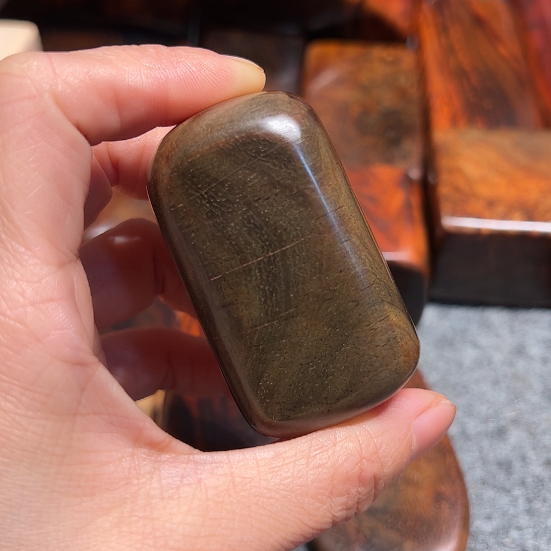 澪***点交趾黄檀（大红酸枝）