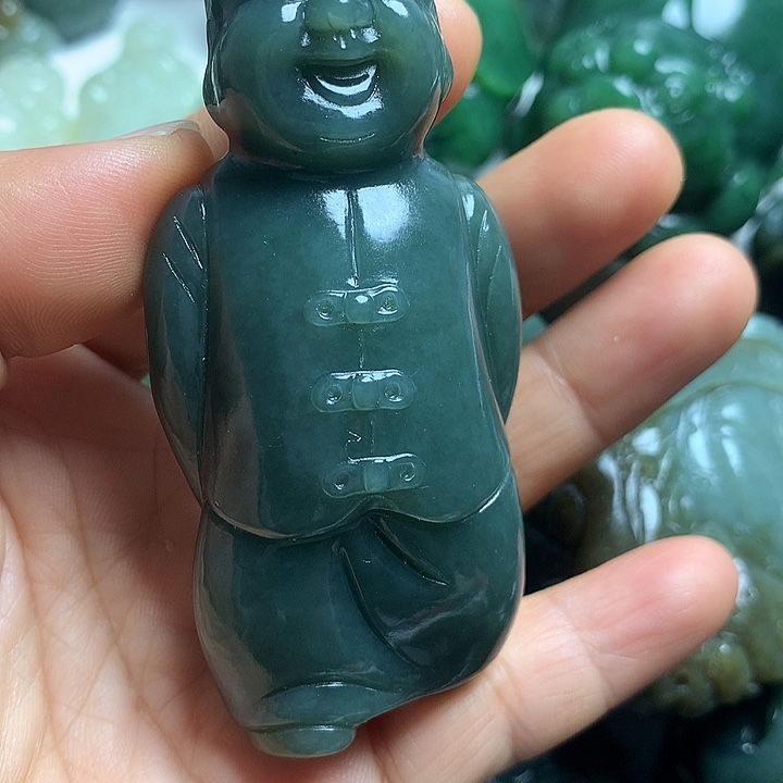 懂***得和田玉未镶嵌颈饰