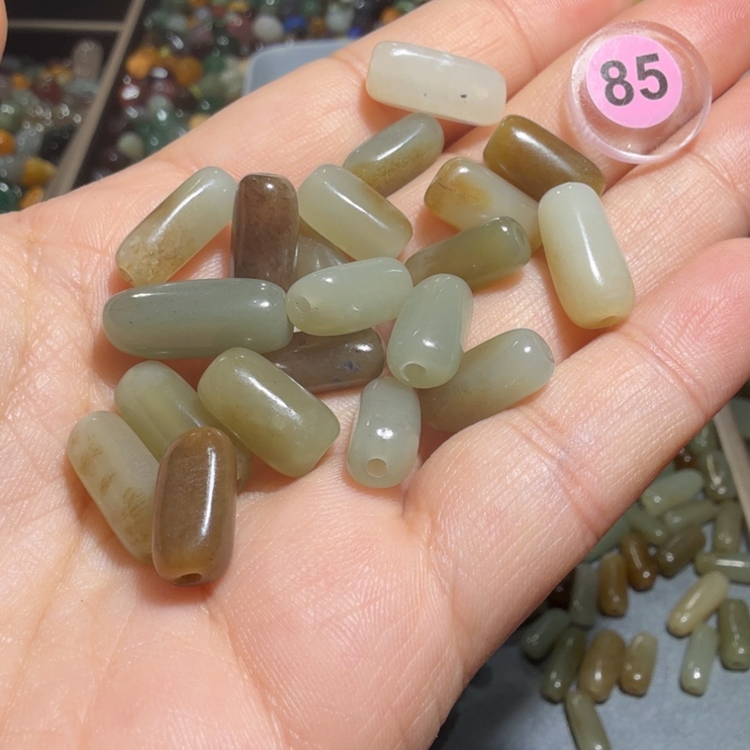 和田玉未镶嵌珠宝奇石