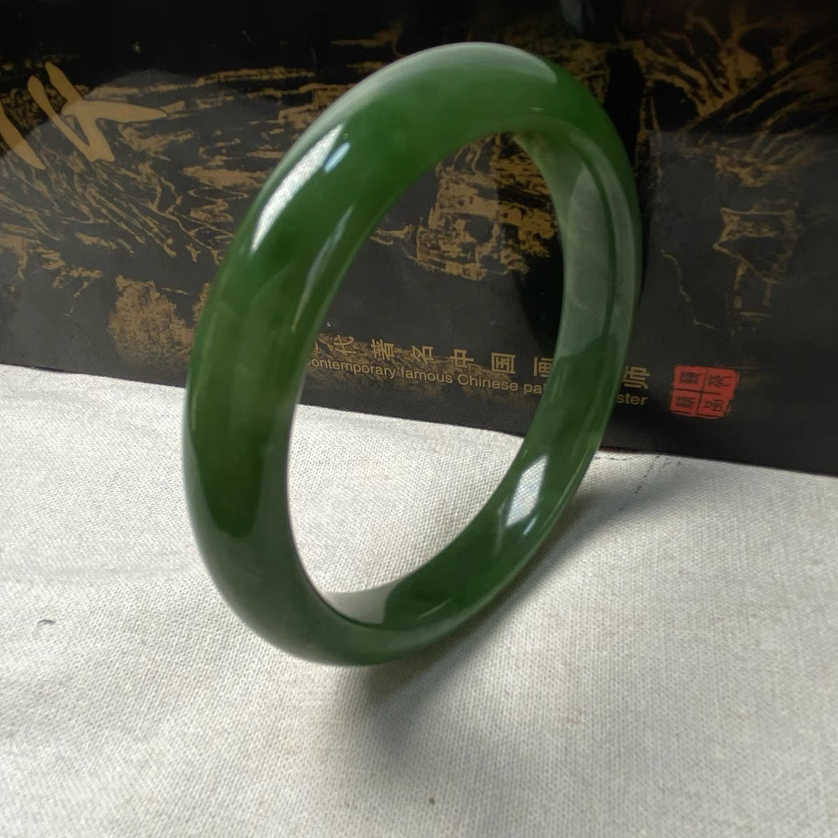 碧玉手镯和田碧玉经典款手镯