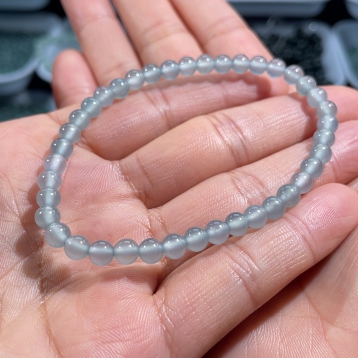 陆***3翡翠未镶嵌手链多样性发货自选散珠