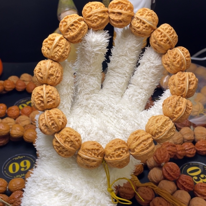 大***飞文玩核桃手串粗筋八棱