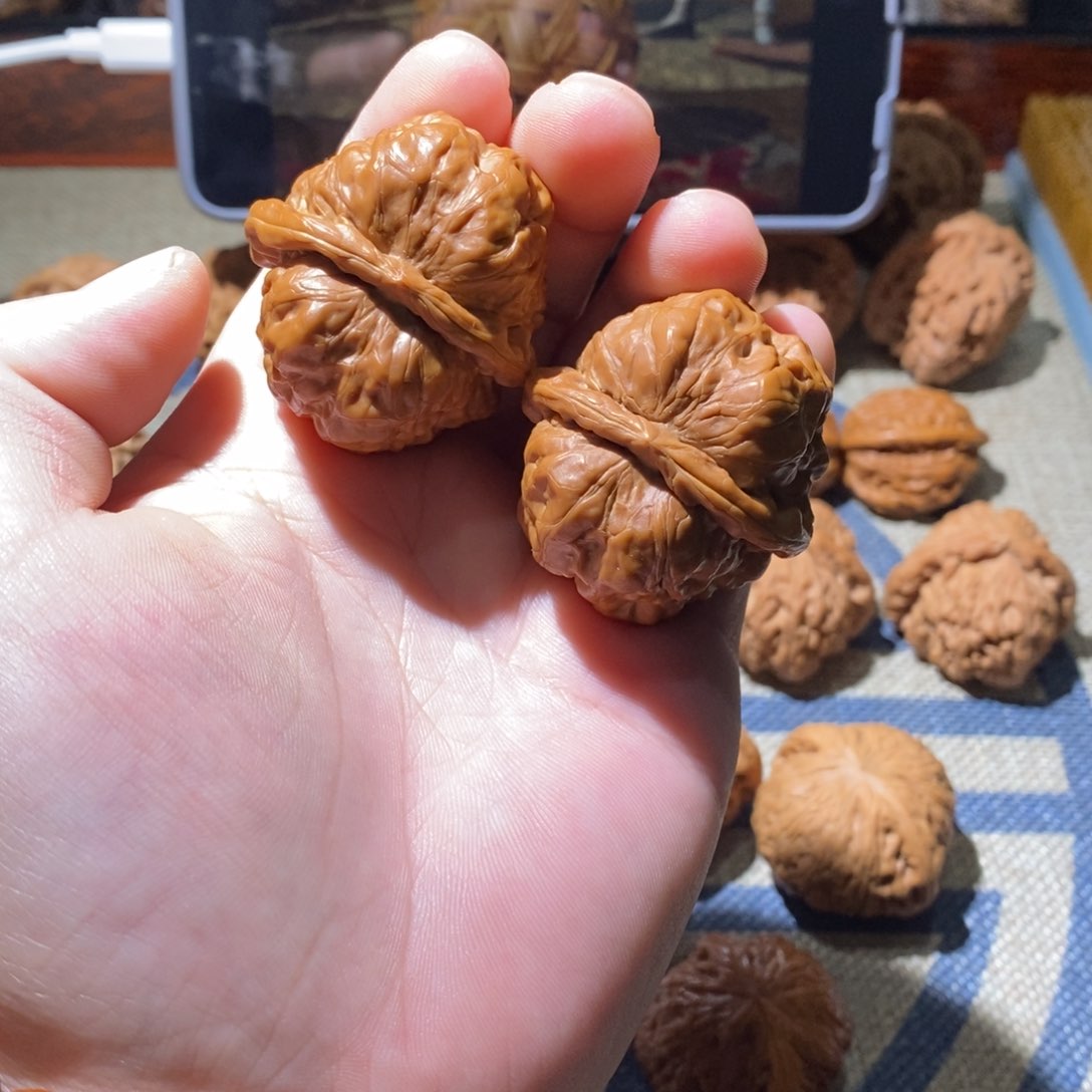 文玩核桃把件蛤蟆头