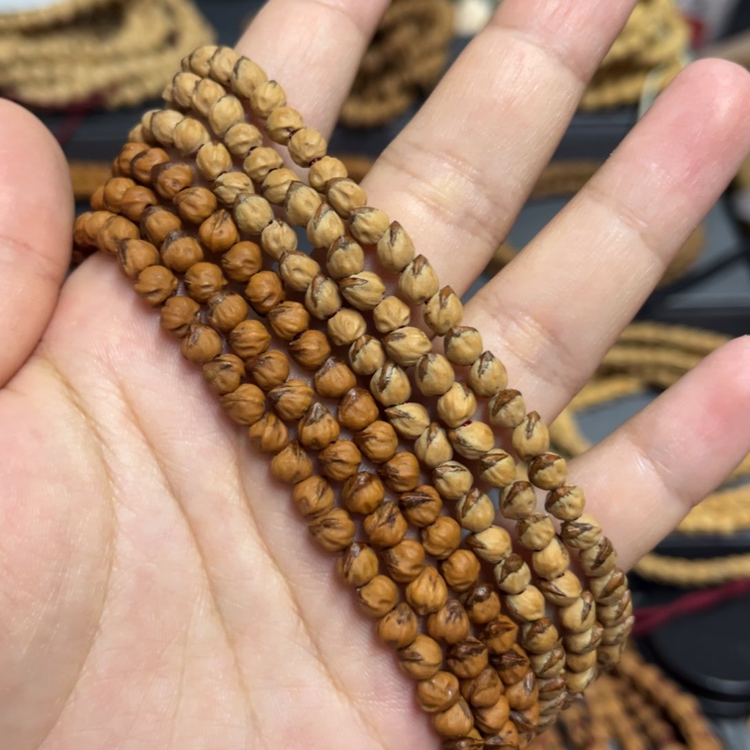 柏香籽/百香籽手串富贵鸟