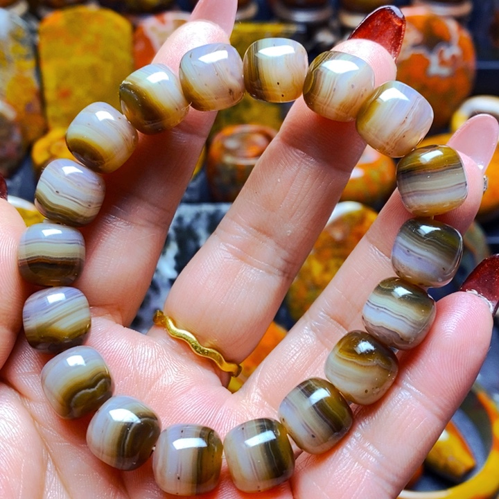 玛瑙/玉髓颈饰未镶嵌