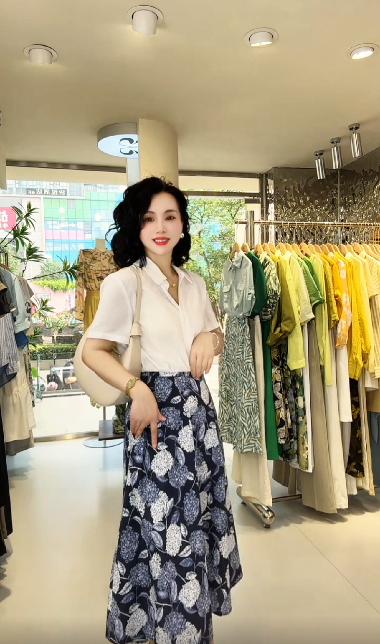 1001*很柔哦~混纺通勤白色短袖衬衫