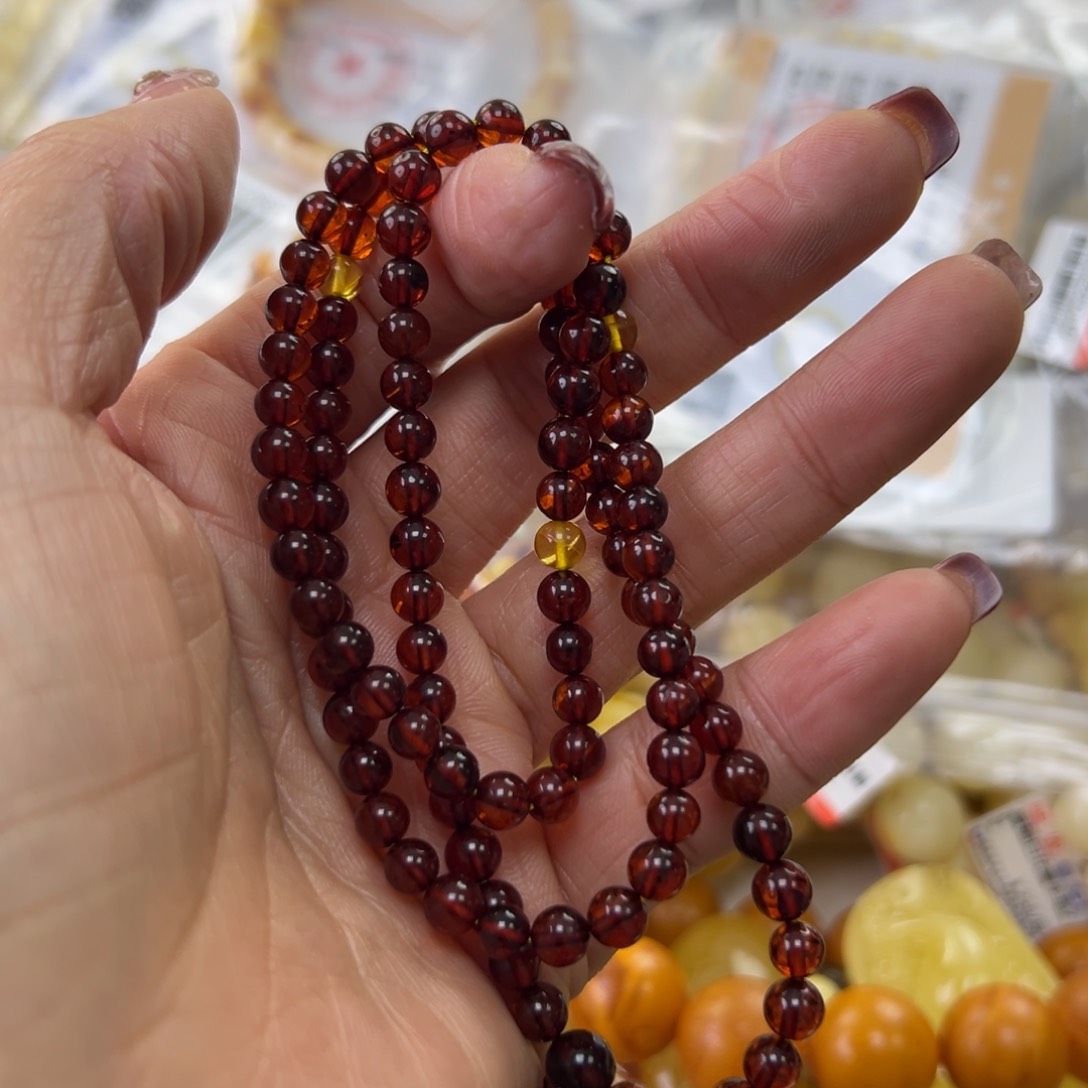 琥珀珠宝奇石未镶嵌