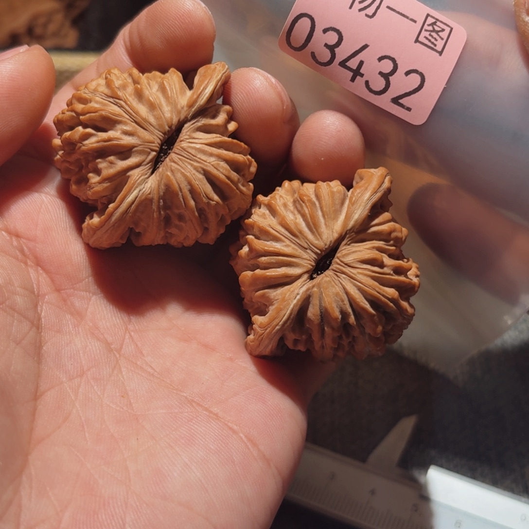 文玩核桃把件楼楼楼