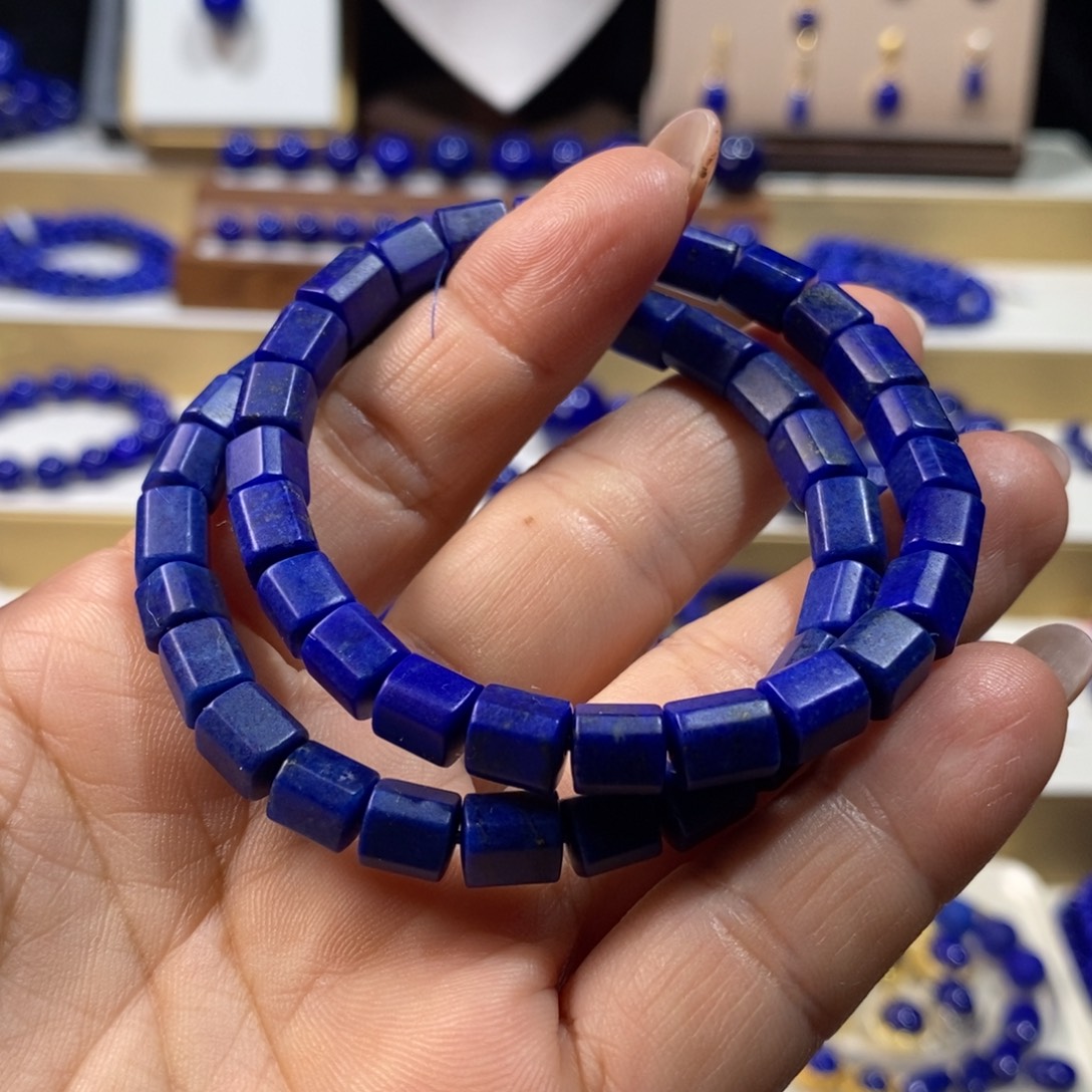 佳***玮青金石未镶嵌手串6+m随型