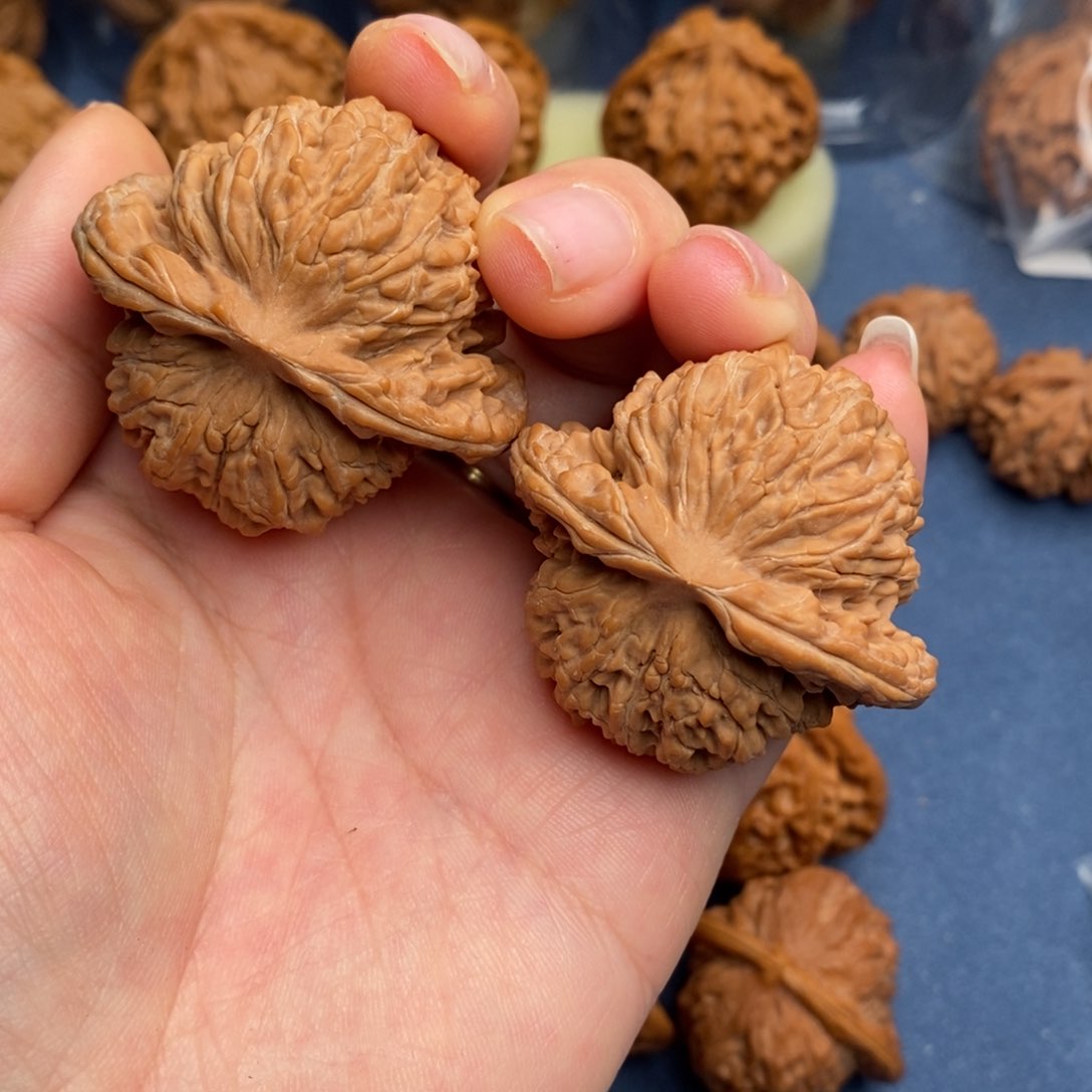 文玩核桃把件你**！四座楼0111