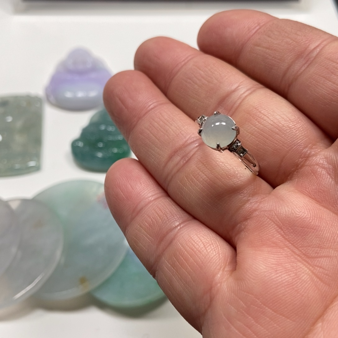 翡翠颈饰未镶嵌翡翠