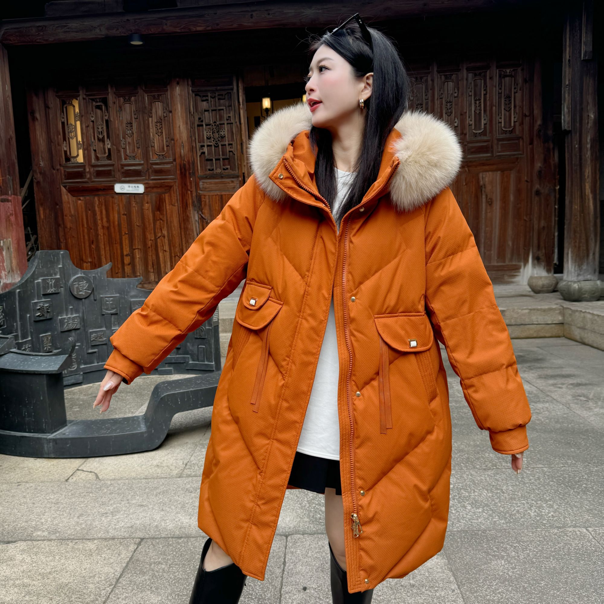 2025冬装加厚特大码加肥加大200斤连帽狐狸毛领长款修身羽绒服248