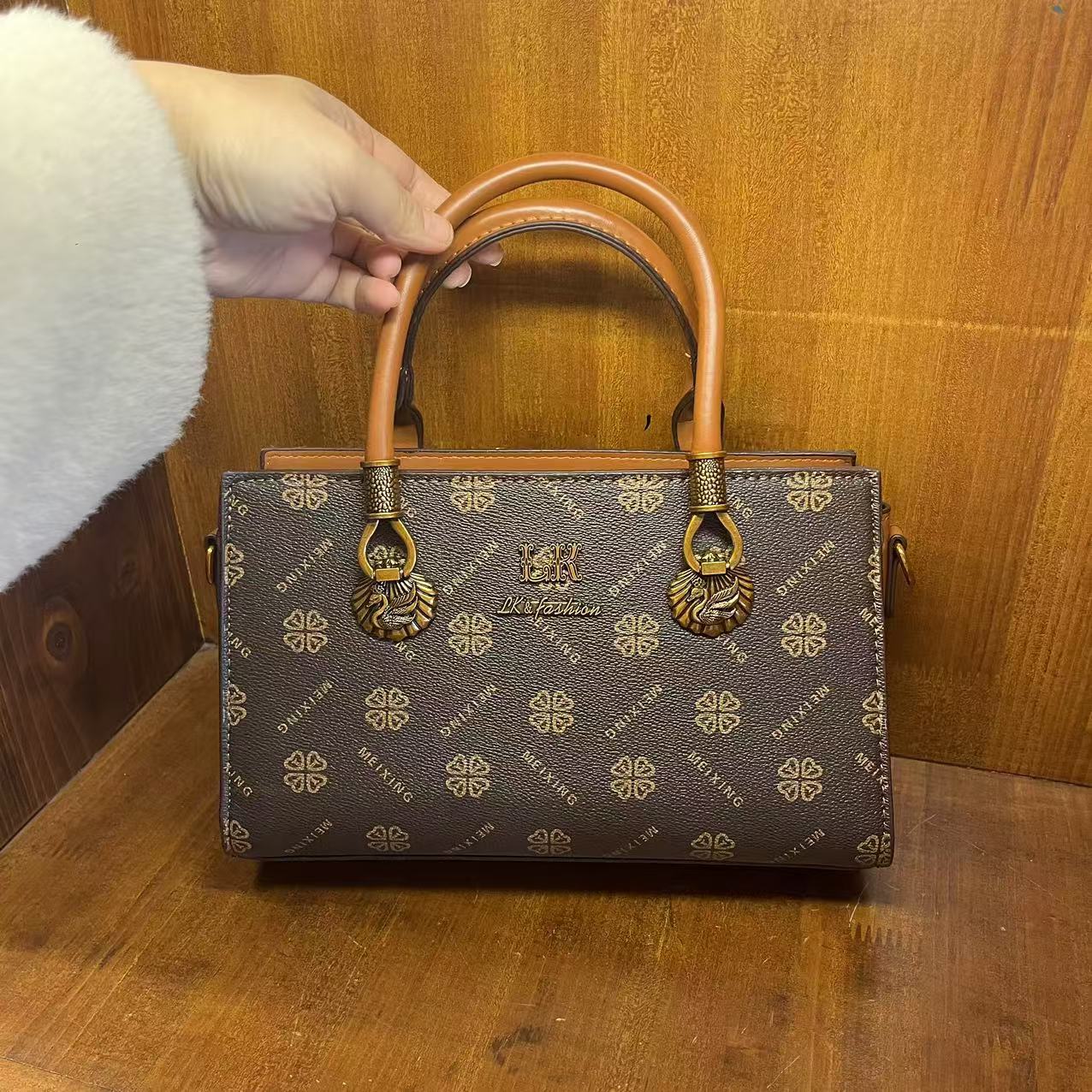 单 223  棕色 洋气包包（全店铺商品限购一单）