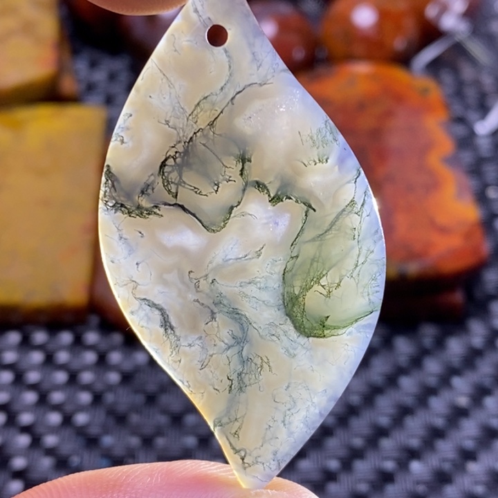 玛瑙/玉髓颈饰未镶嵌