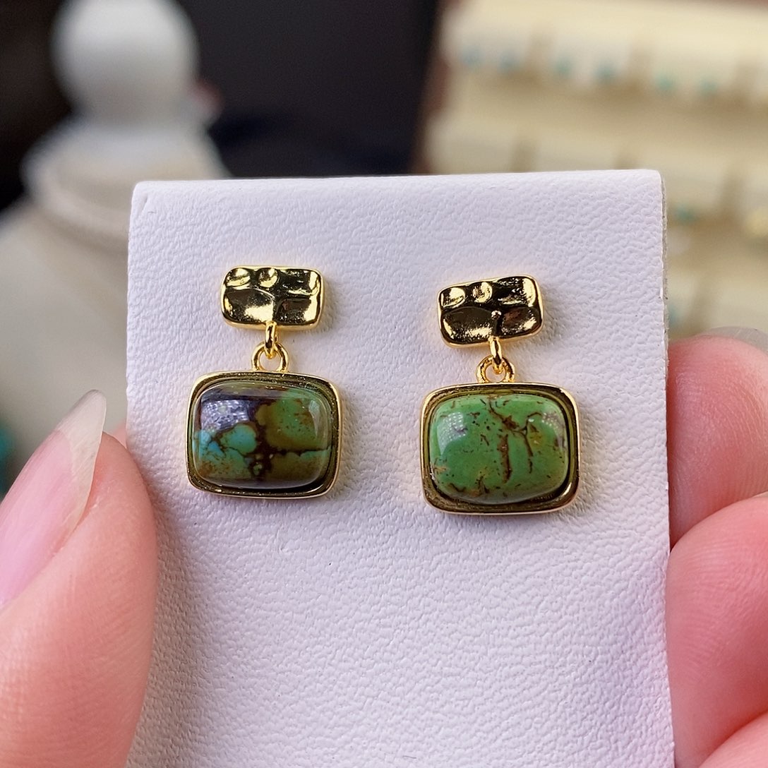 绿松石耳饰合金绿松石耳饰合金