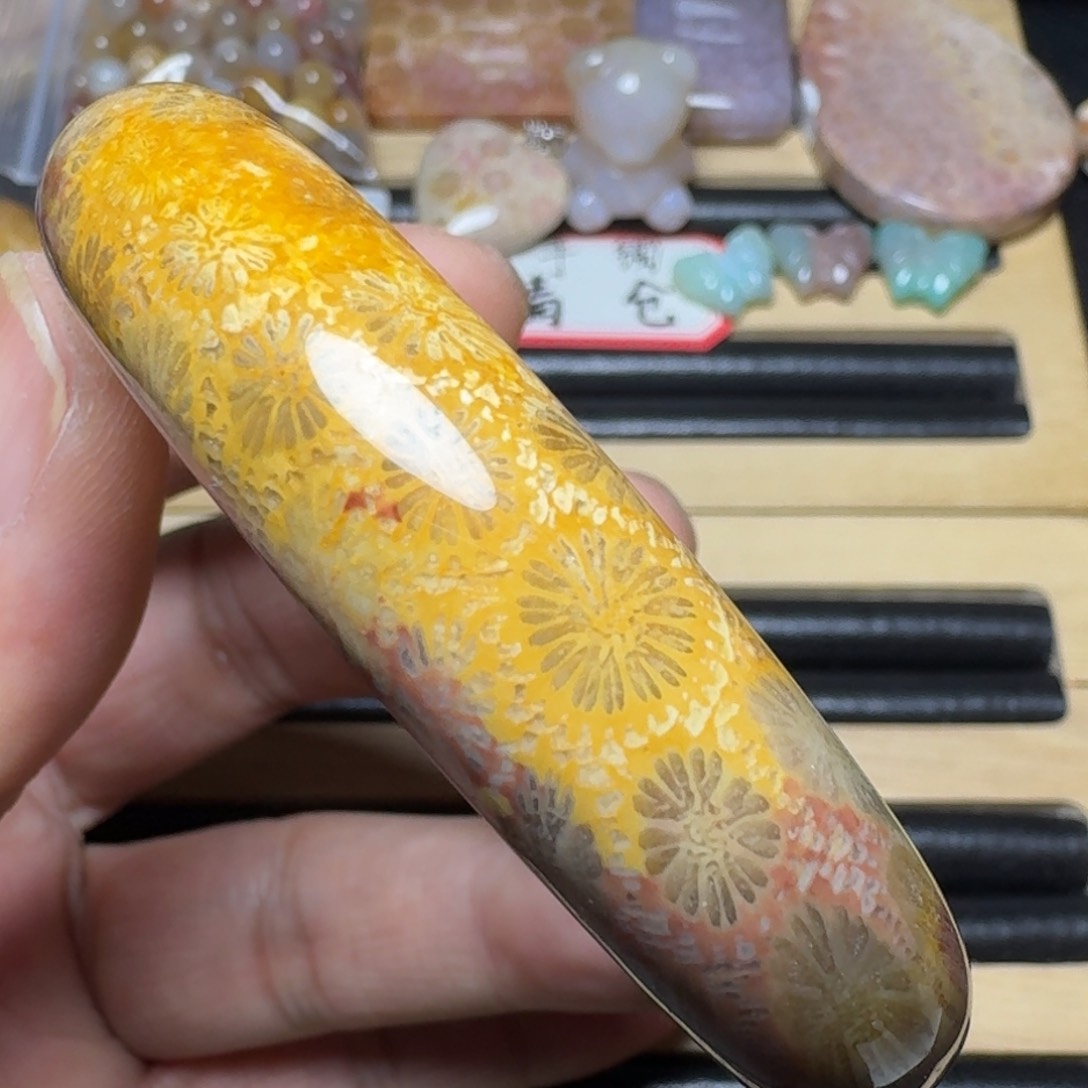 硅化玉纯天然色有机玉石未镶嵌57圈口