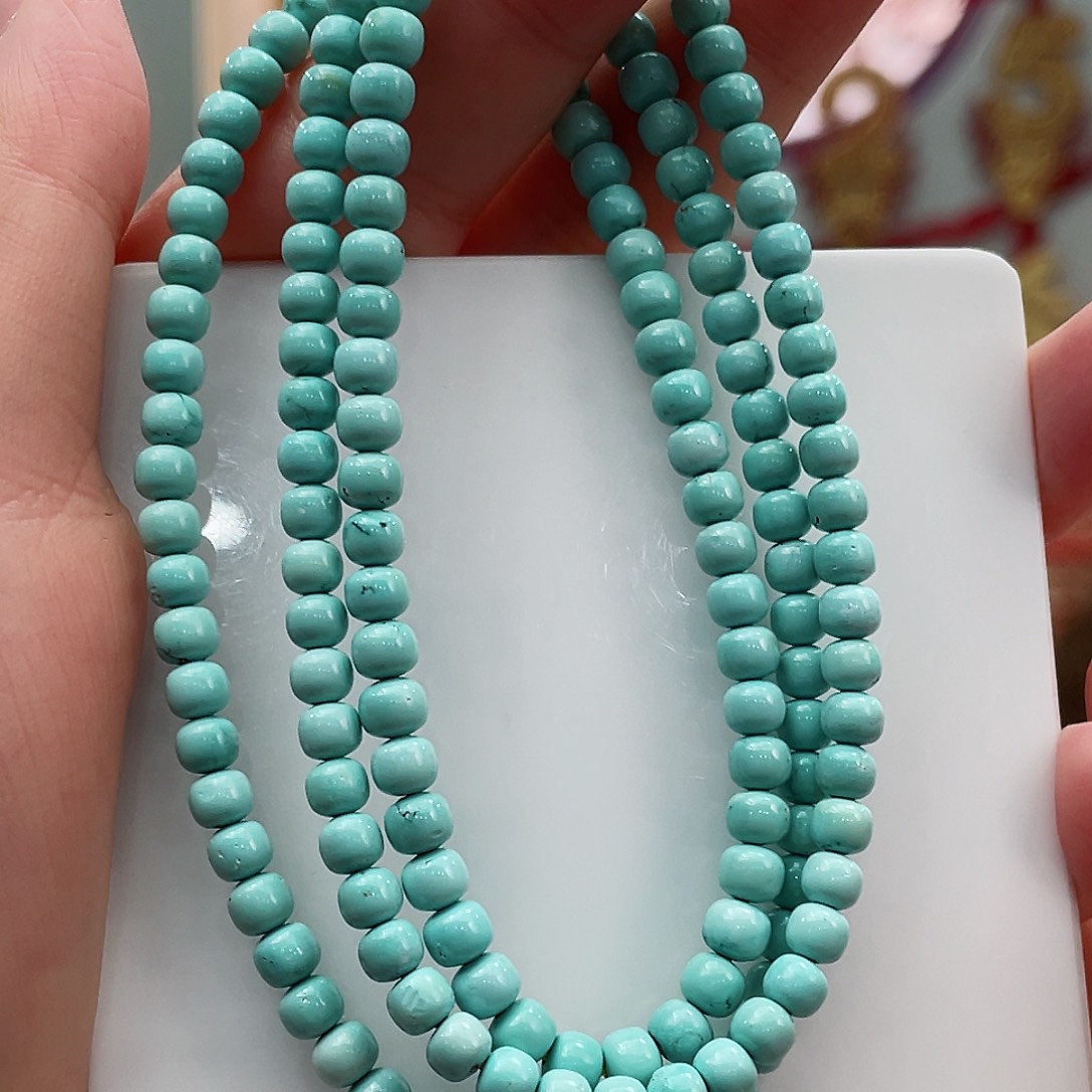 绿松石颈饰未镶嵌