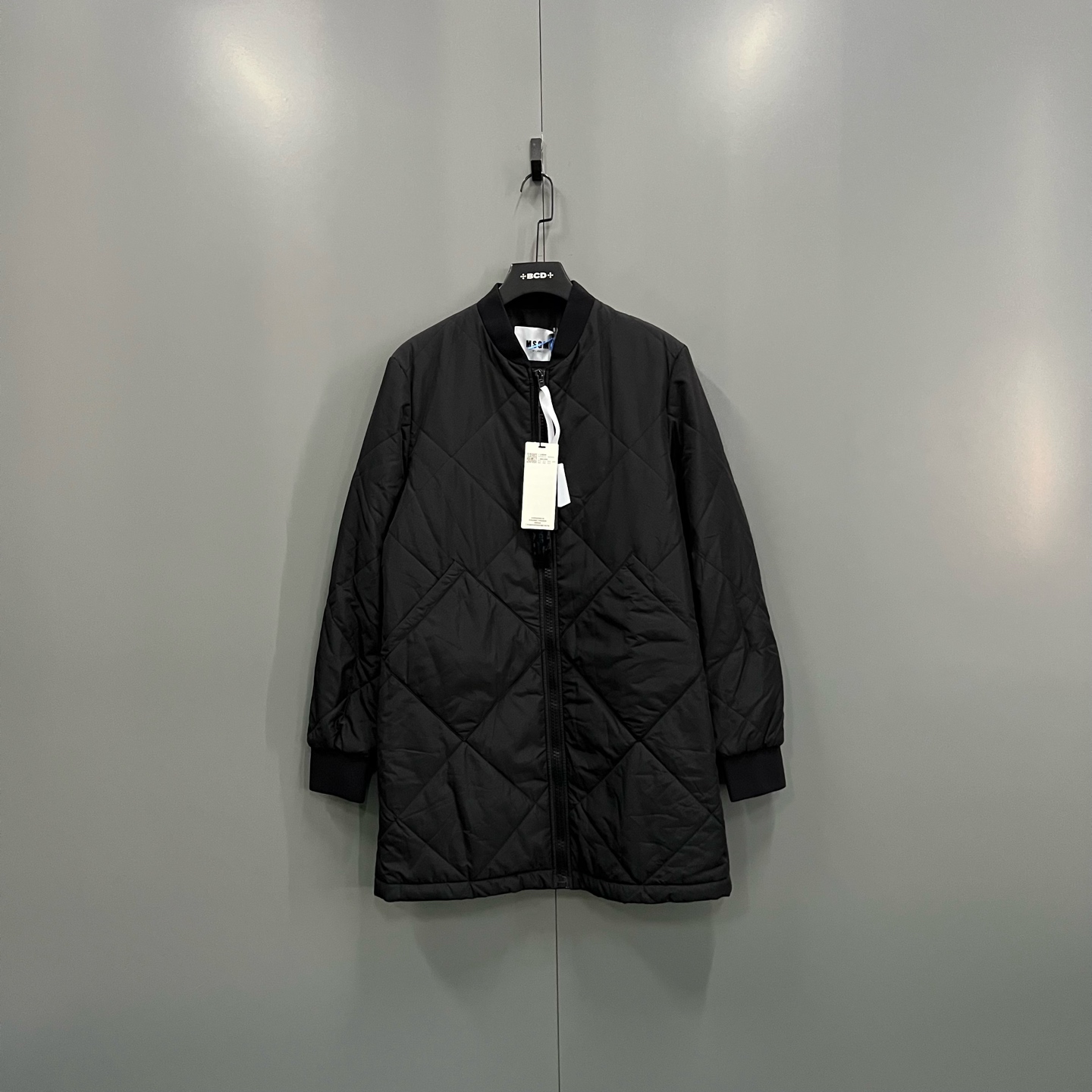 未使用 maje jp1221 MSGM 黑色菱格压纹外套 48码 020225