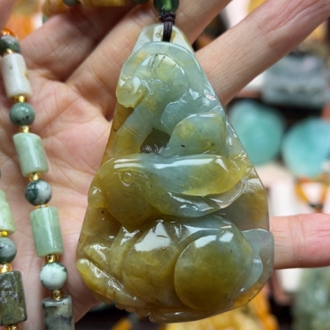 岫玉挂件未镶嵌挂件