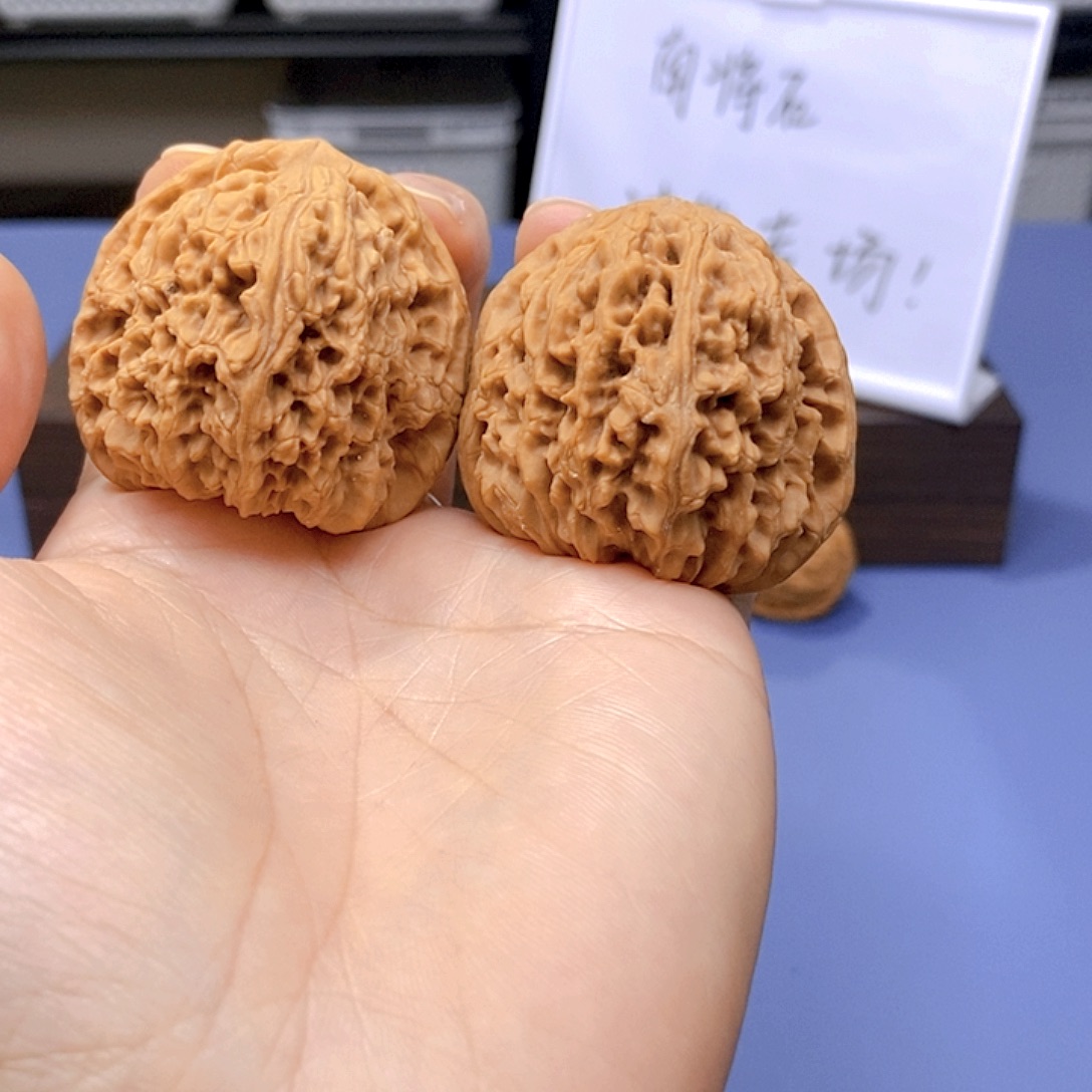 吊坠文玩核桃球疆南疆石