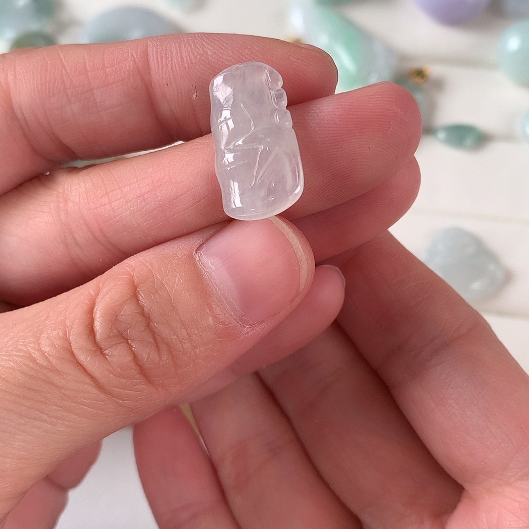 翡翠颈饰未镶嵌竹节