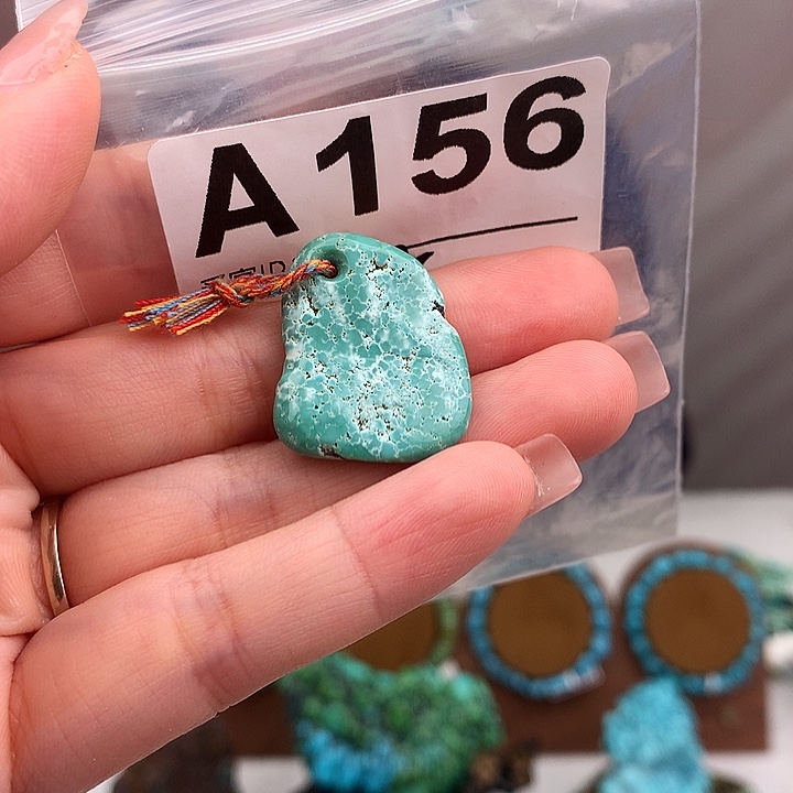 绿松石未镶嵌原矿