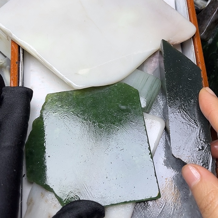 未镶嵌手镯和田玉蜡**星