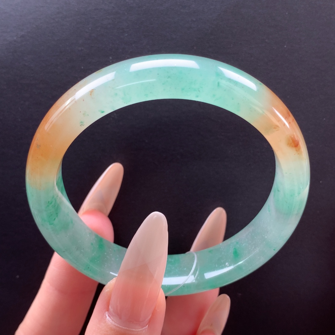 石英质玉未镶嵌手镯